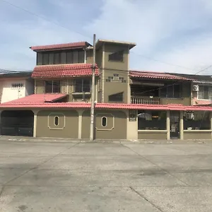 Couette-café Casa Mendieta By The Airport, Guayaquil